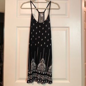 Black and ivory patterned sundress!